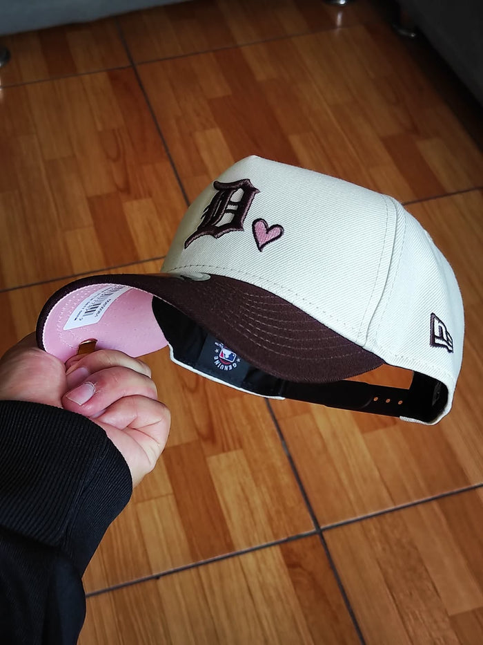 Detroit Tigers 'Pink Satin Hearts Walnut' 9FORTY A-Frame Snapback