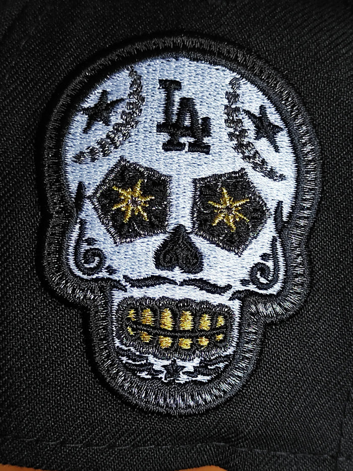 New Era Los Angeles Dodgers SKULL 💀 Chrome Black edition 59fifty fitted