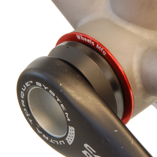 Pressfit 30 Adapter with Campagnolo Ultra-Torque Crank Installed