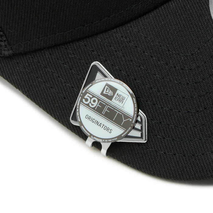 Pin Silver metálico New Era Flag