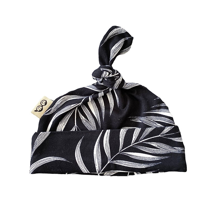 Black Pampas Leaves Leggings and/or Knot Beanie