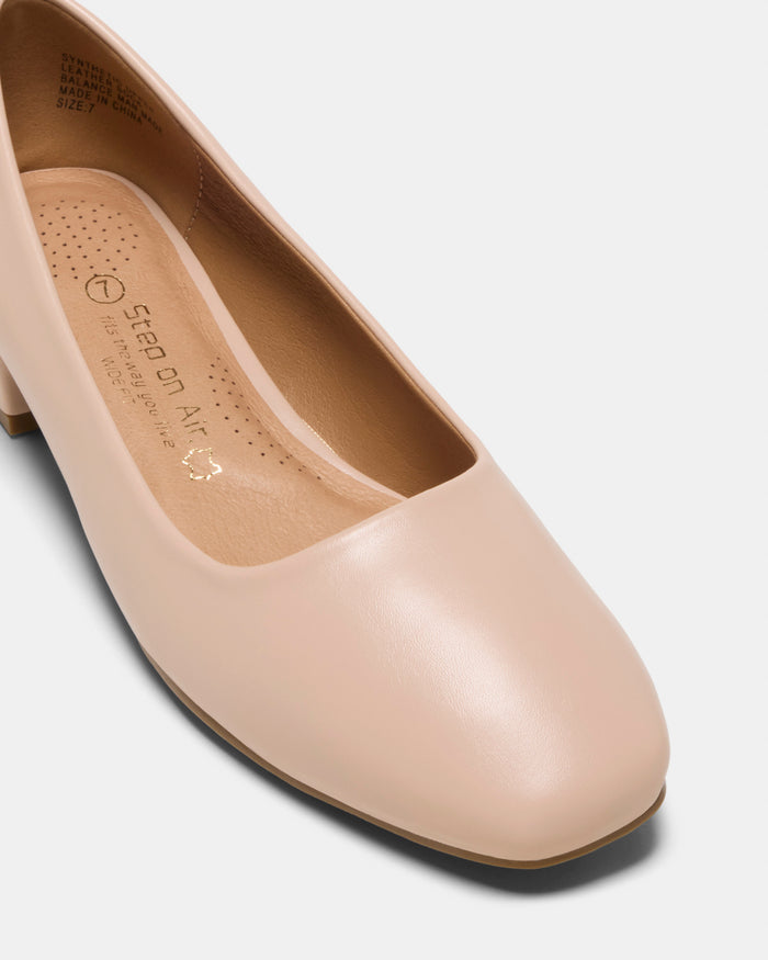 Cameo W Nude