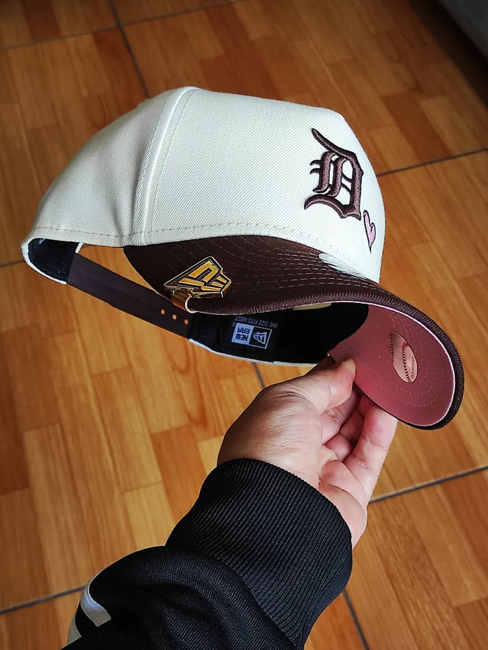 Detroit Tigers 'Pink Satin Hearts Walnut' 9FORTY A-Frame Snapback