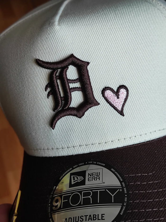 Detroit Tigers 'Pink Satin Hearts Walnut' 9FORTY A-Frame Snapback