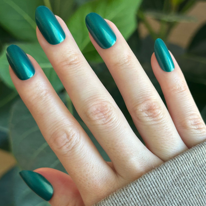 Emerald Chrome - Press-On | Medium | Oval
