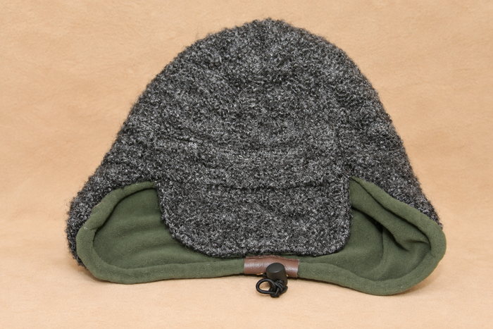 EWEHOO Montana Outback Charcoal with ear flaps