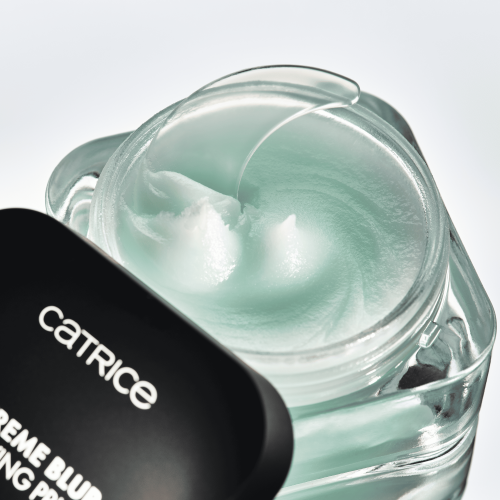Extreme Blur Mattifying Primer