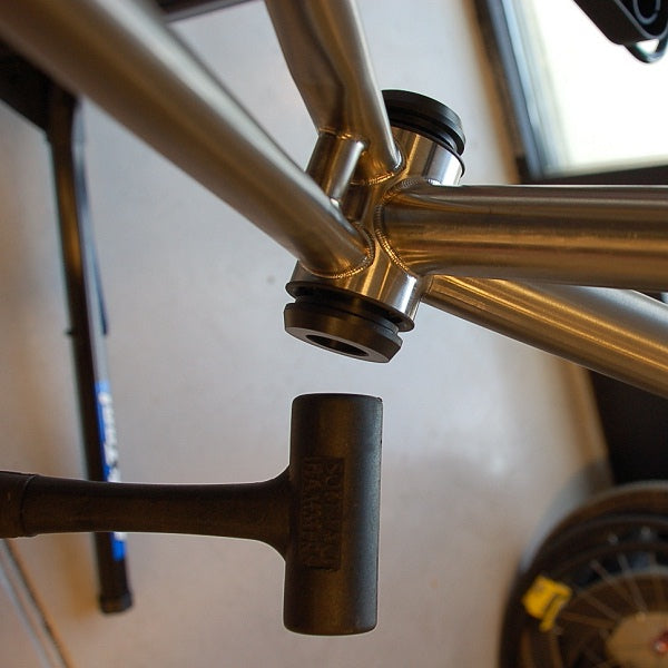2) Tap in Pressfit 30 Adapter with soft mallet