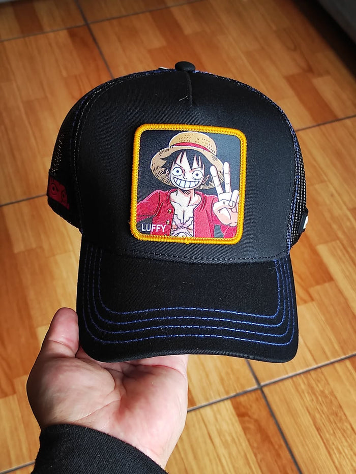 Gorra capslab luffy one peace trucker negra azul