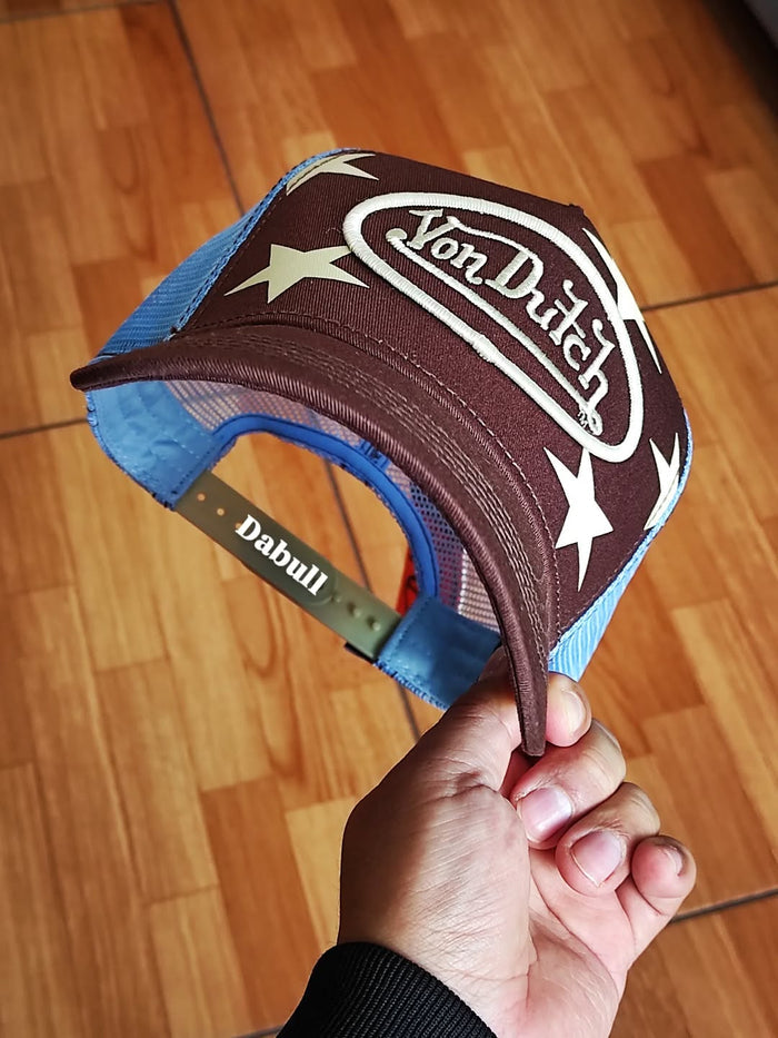 Gorra Con Dutch star ⭐️ brown Trucker