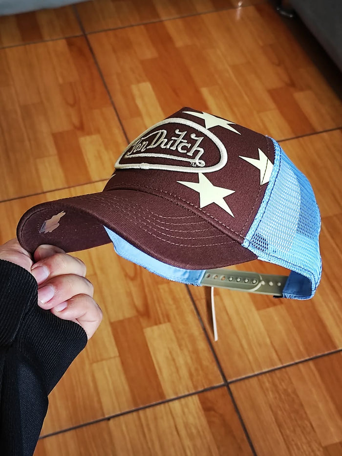 Gorra Con Dutch star ⭐️ brown Trucker