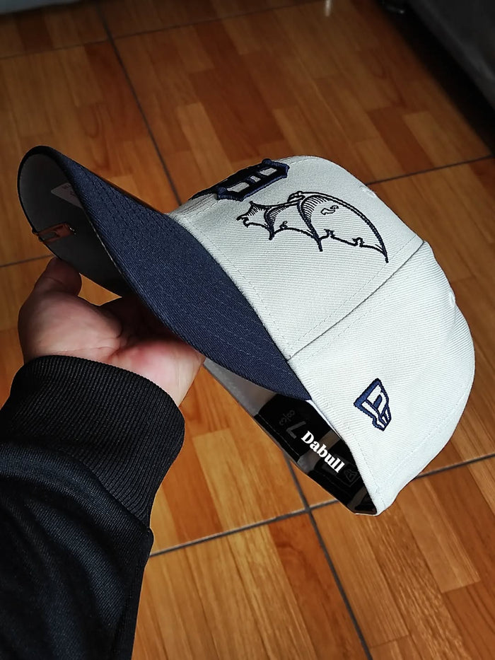Gorra Detroit Tigers MLB Team Wings 59FIFTY Fitted Beige Claro