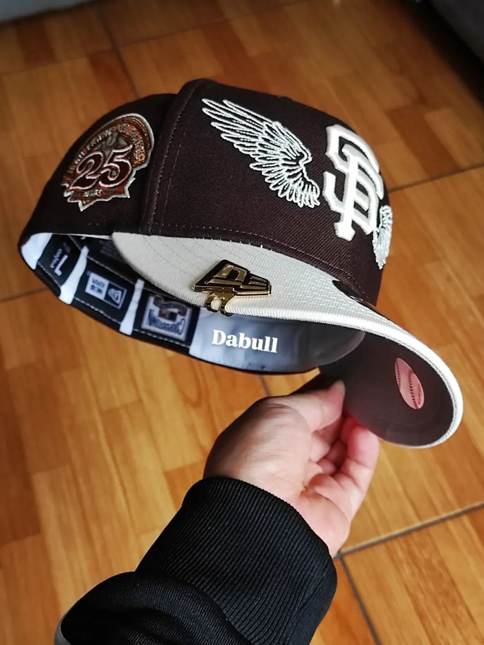 Gorra San Francisco Giants MLB Team Wings 59FIFTY Fitted Marrón Oscuro