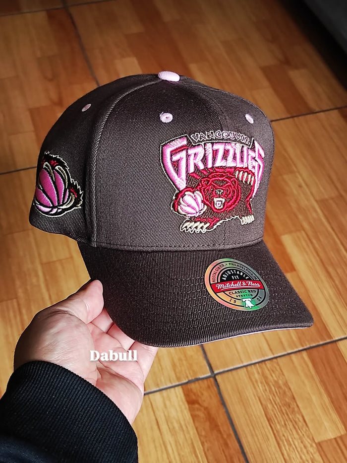 Mitchell & Ness Vancouver Grizzlies Hardwood Classic Brown Sugar Edition Snapback Hat