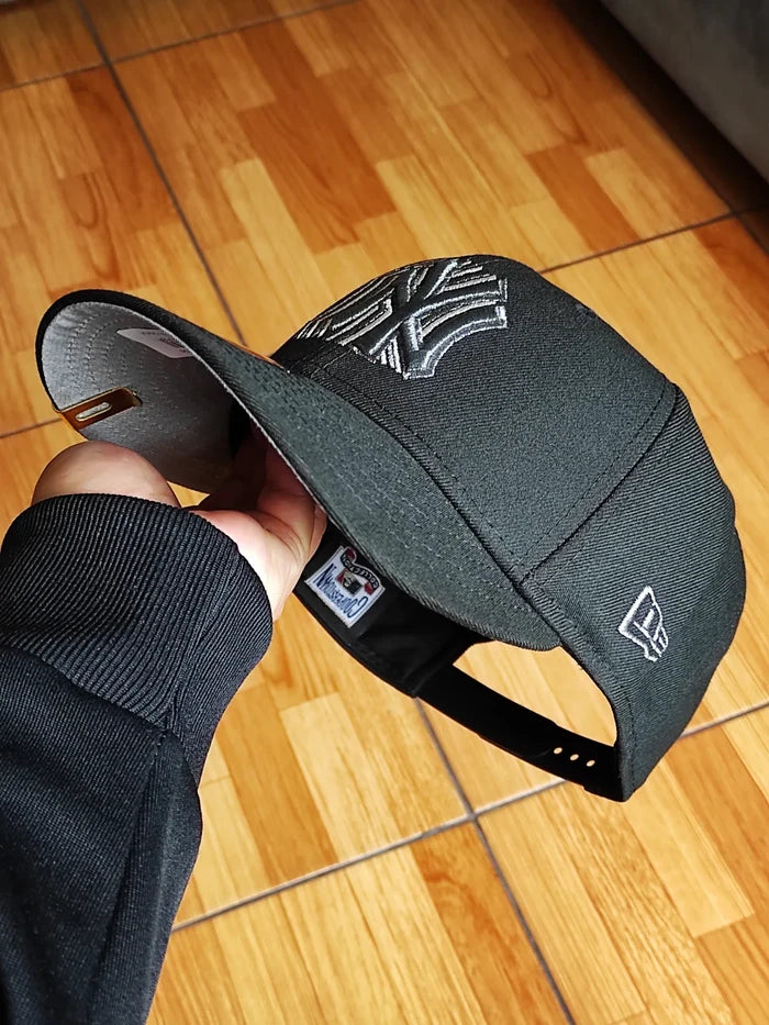 New Era New York Yankees 1949 World Series Black Edition 9Fifty Snapback Hat