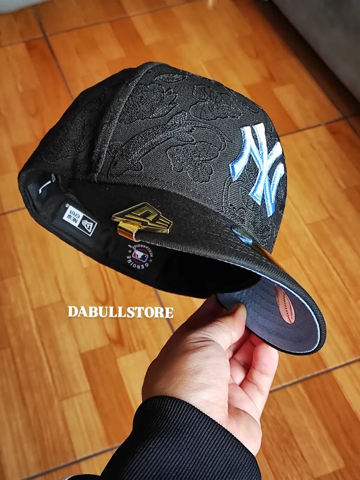 New Era New York Yankees ankees Tonal Koi 59fifty FITTED