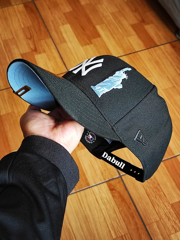 New Era New York Yankees liberty🗽 black sky 9forty snapback 🇺🇸