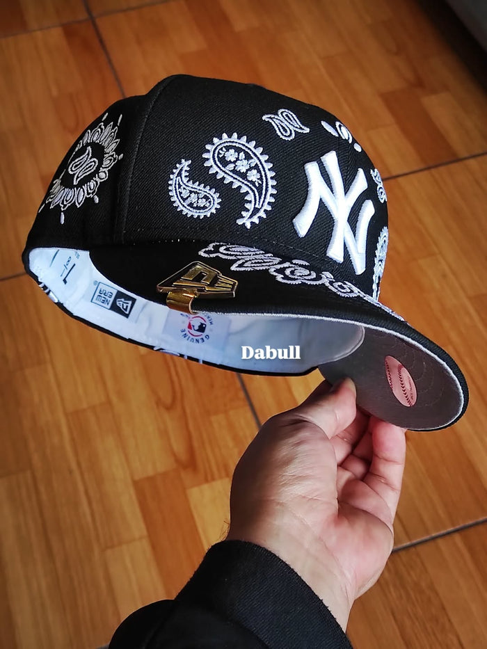 New era new York Yankees paisley black 59FIFTY