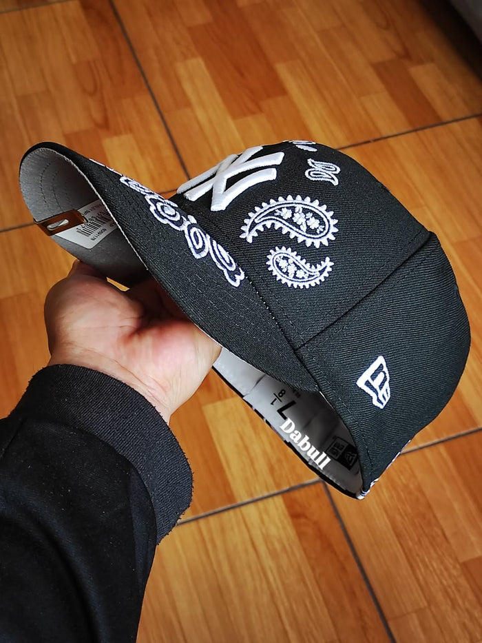 New era new York Yankees paisley black 59FIFTY