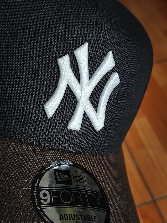 New Era New York Yankees world series Black Brown 9FORTY A-FRAME Snapback