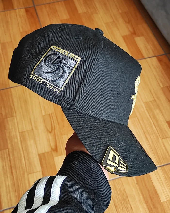New Era White Sox ✨luxury  black 9FORTY A-FRAME