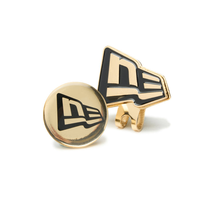 Pin Gold metálico New Era Flag
