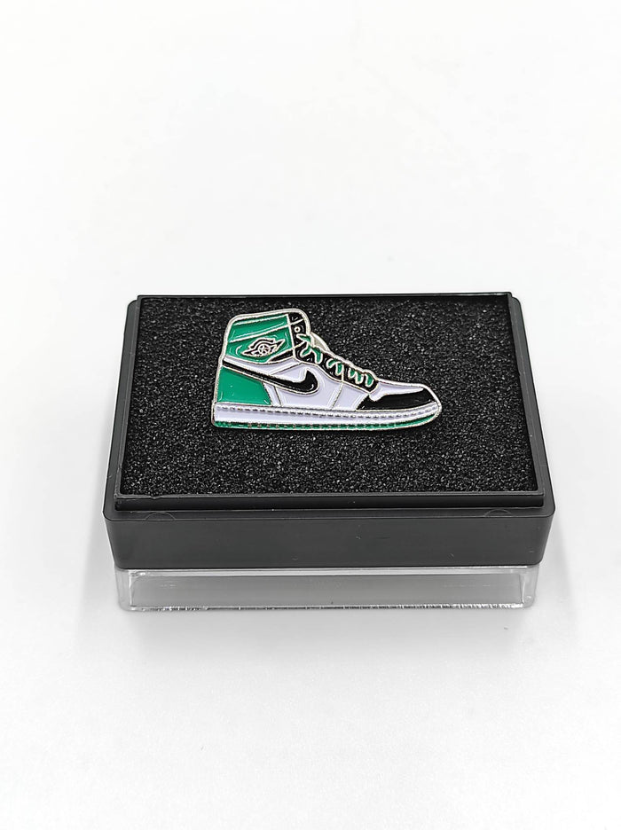 Pin metálico nike