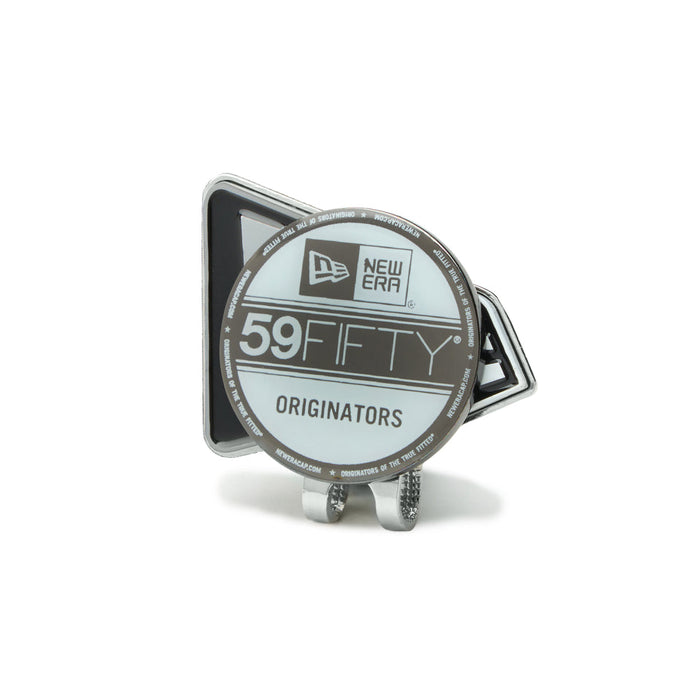 Pin Silver metálico New Era Flag