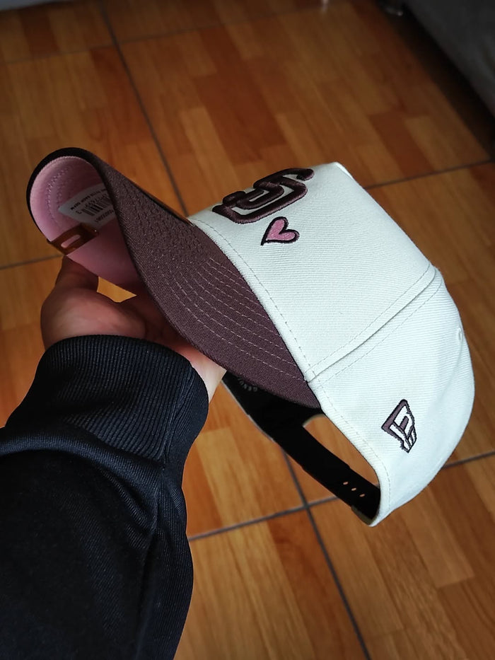San diego padres'Pink Satin Hearts Walnut' 9FORTY A-Frame Snapback