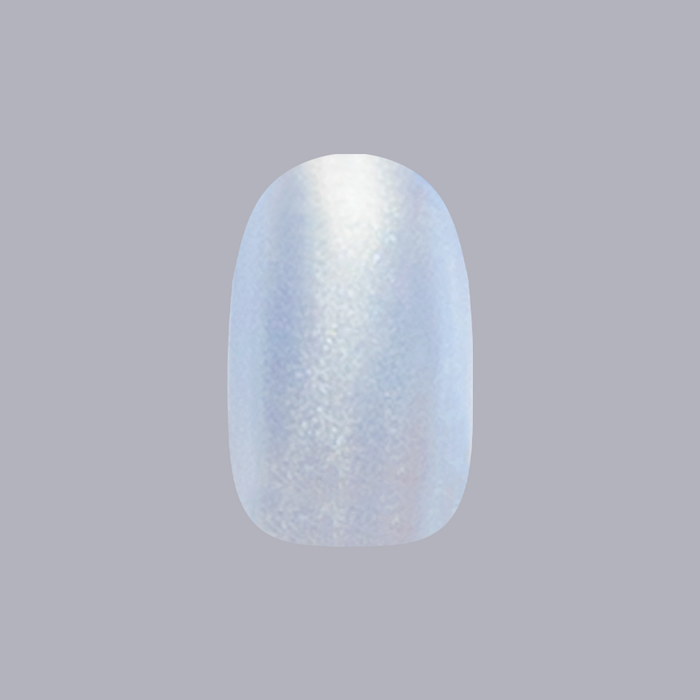 Sky Chrome - Press-On | Short | Round with shimmering pale blue chrome finish for an easy at-home mani look