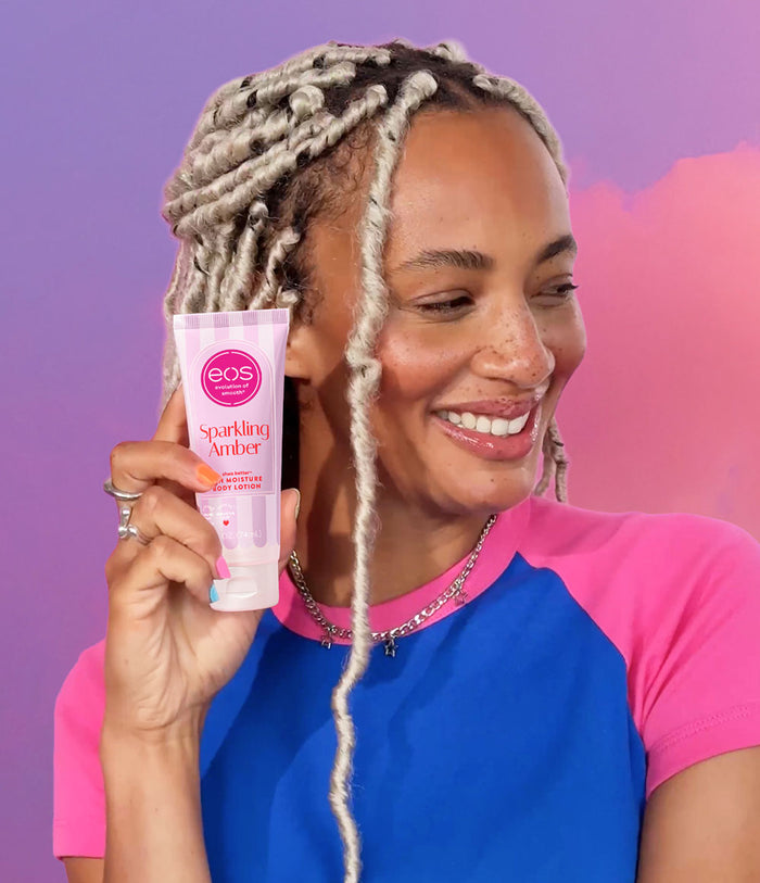 Model with Sparkling Amber Mini Body Lotion