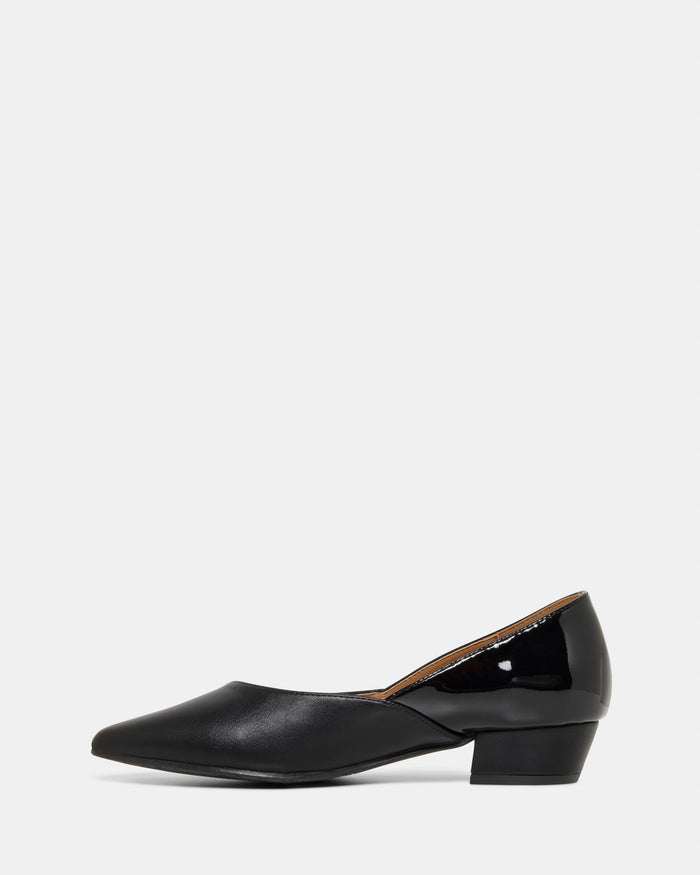 Trace W Black/Black Patent