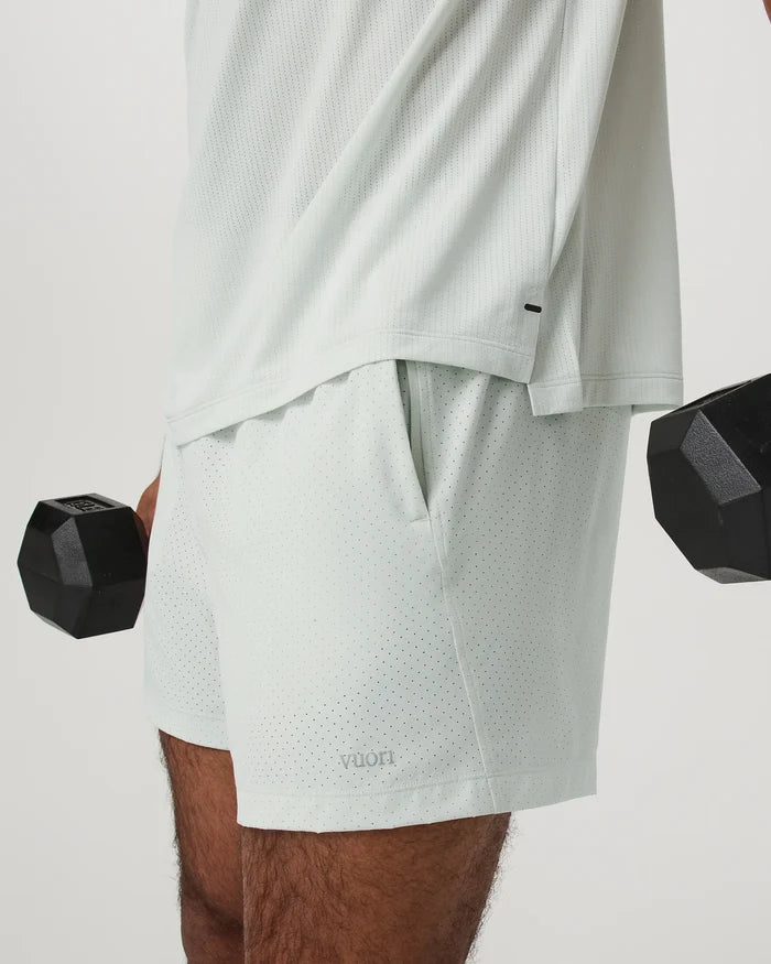 Vuori Kore Breathe Short 7" - Lined